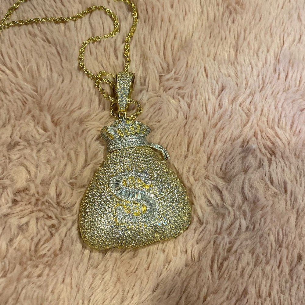 Moneybag gold diamond necklace w chain